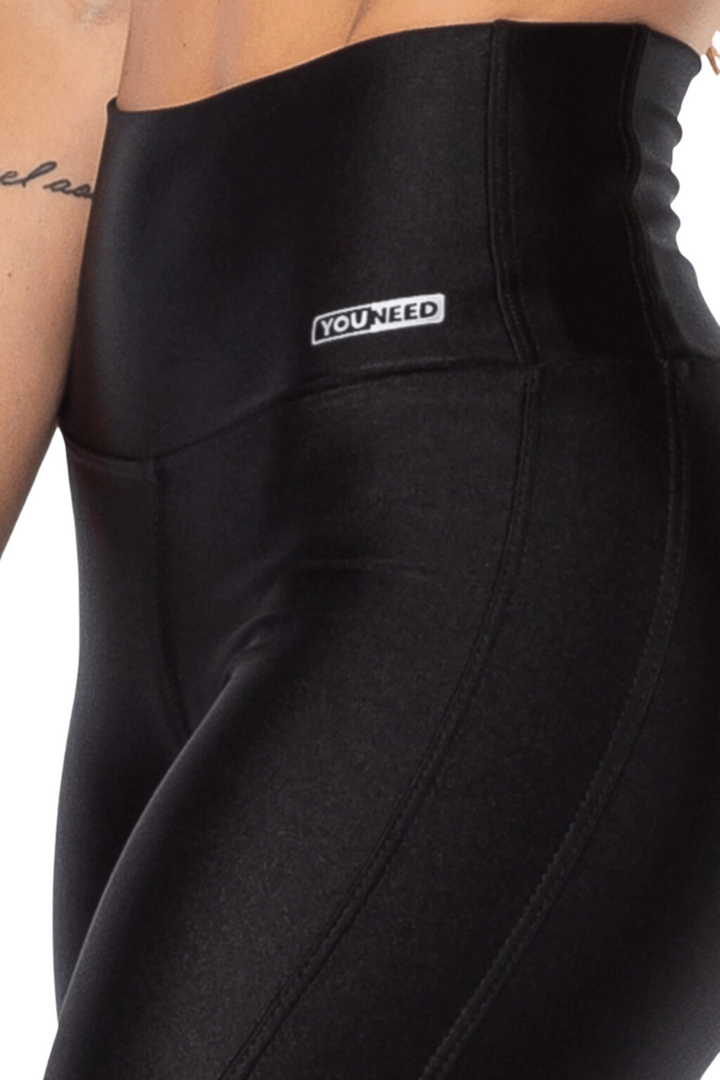 Legging Power Glow recortes Preto